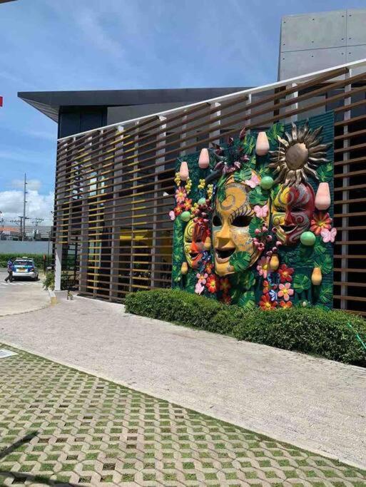 1Br With Extra Room At One Regis- Megaworld Bacolod Buitenkant foto