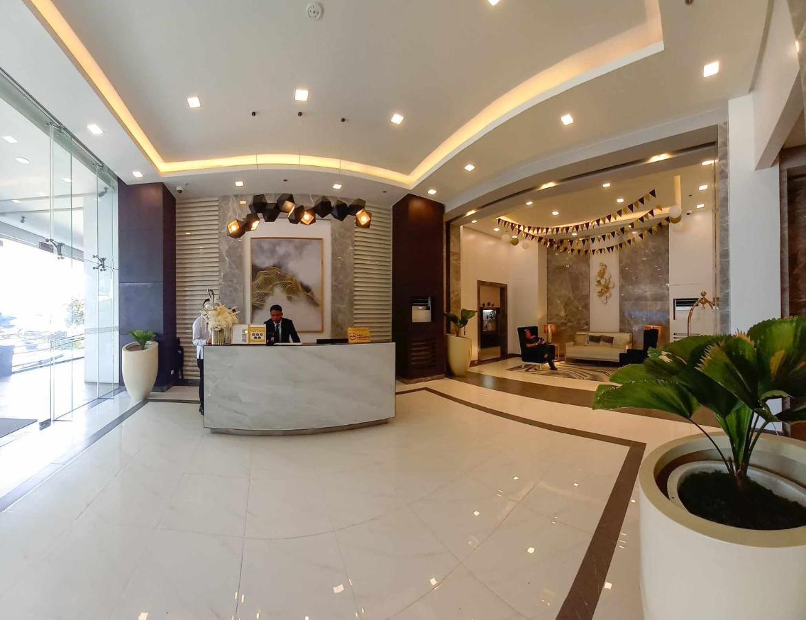 1Br With Extra Room At One Regis- Megaworld Bacolod Buitenkant foto